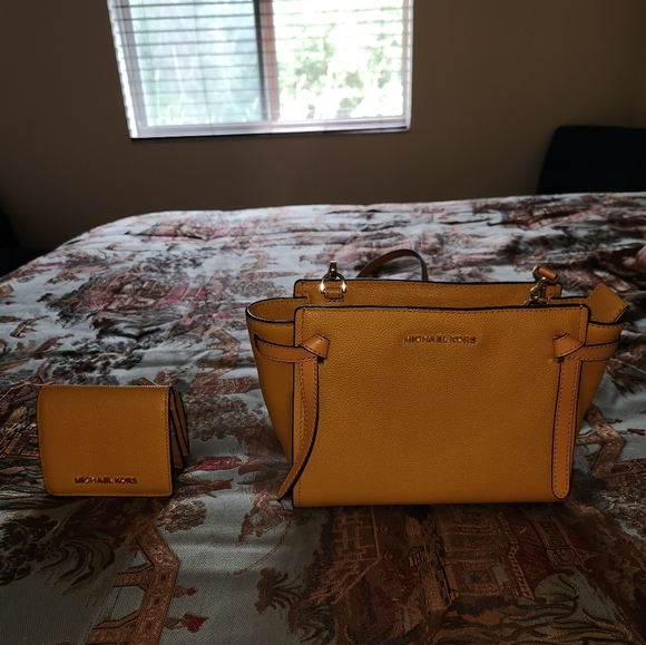 Michael Kors Purse and Wallet - Picture 2 of 3